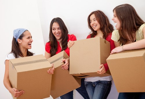 Packing boxes into a mobile self storage container